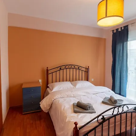 Cosy Loft With Beautiful Urban View Apartment Volos