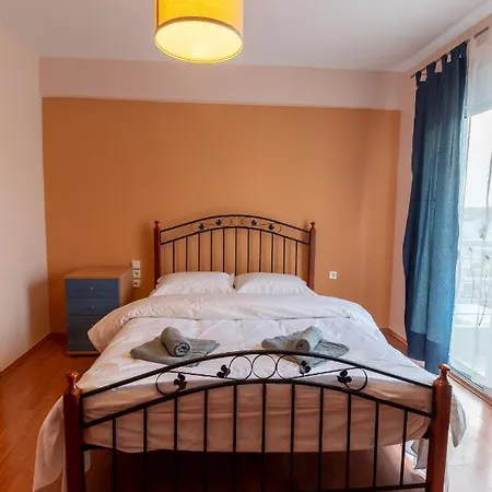 Cosy Loft With Beautiful Urban View Volos